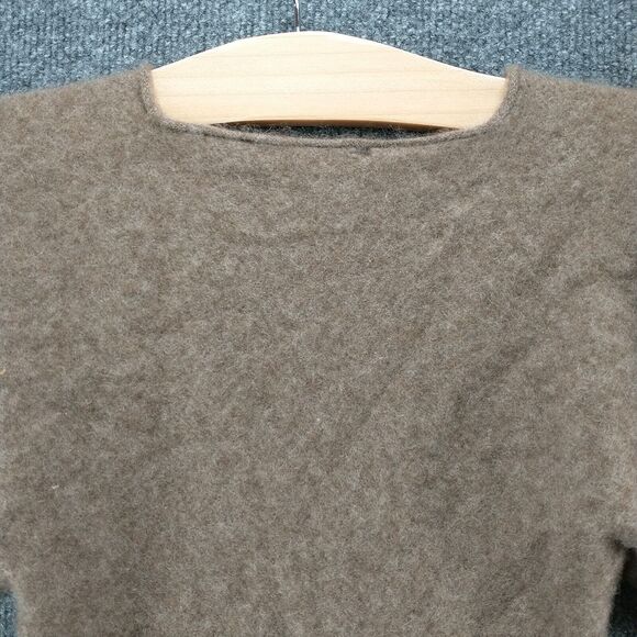 Subtle Luxury Women's Cashmere Sweater Short Sleeve Brown Actual 27x21.5 V-Neck - Picture 6 of 12